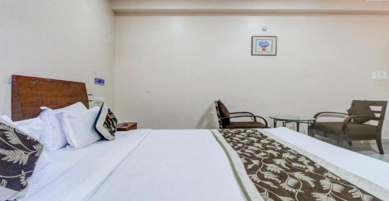 Fabexpress Tourist Plaza Hyderabad Ngoại thất bức ảnh