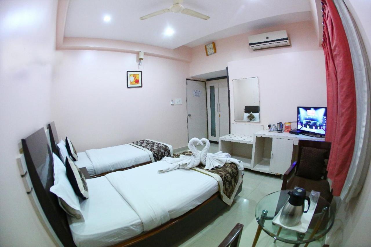 Fabexpress Tourist Plaza Hyderabad Ngoại thất bức ảnh