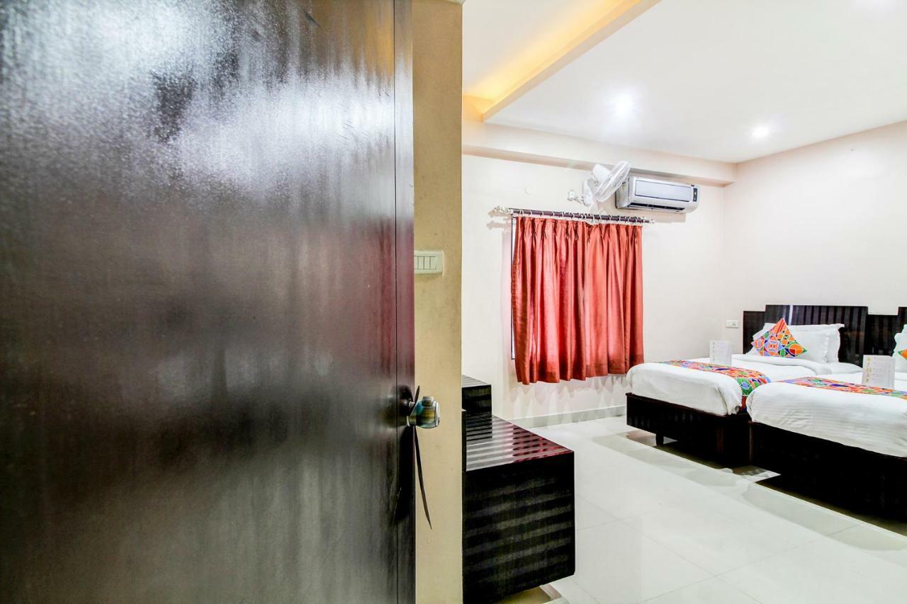 Fabexpress Tourist Plaza Hyderabad Ngoại thất bức ảnh