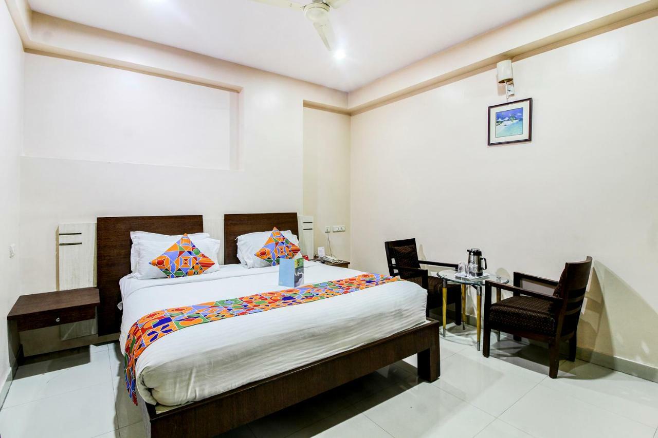 Fabexpress Tourist Plaza Hyderabad Ngoại thất bức ảnh