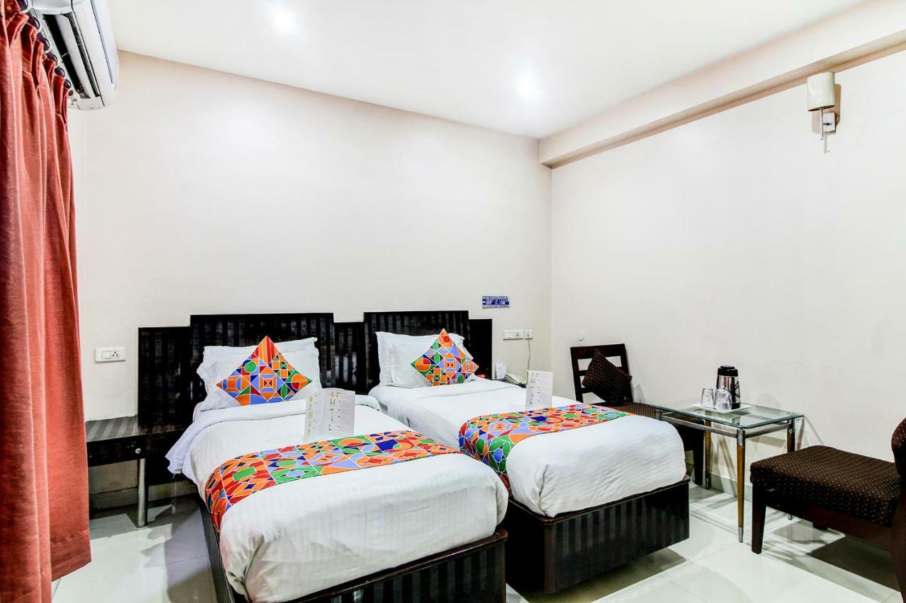 Fabexpress Tourist Plaza Hyderabad Ngoại thất bức ảnh