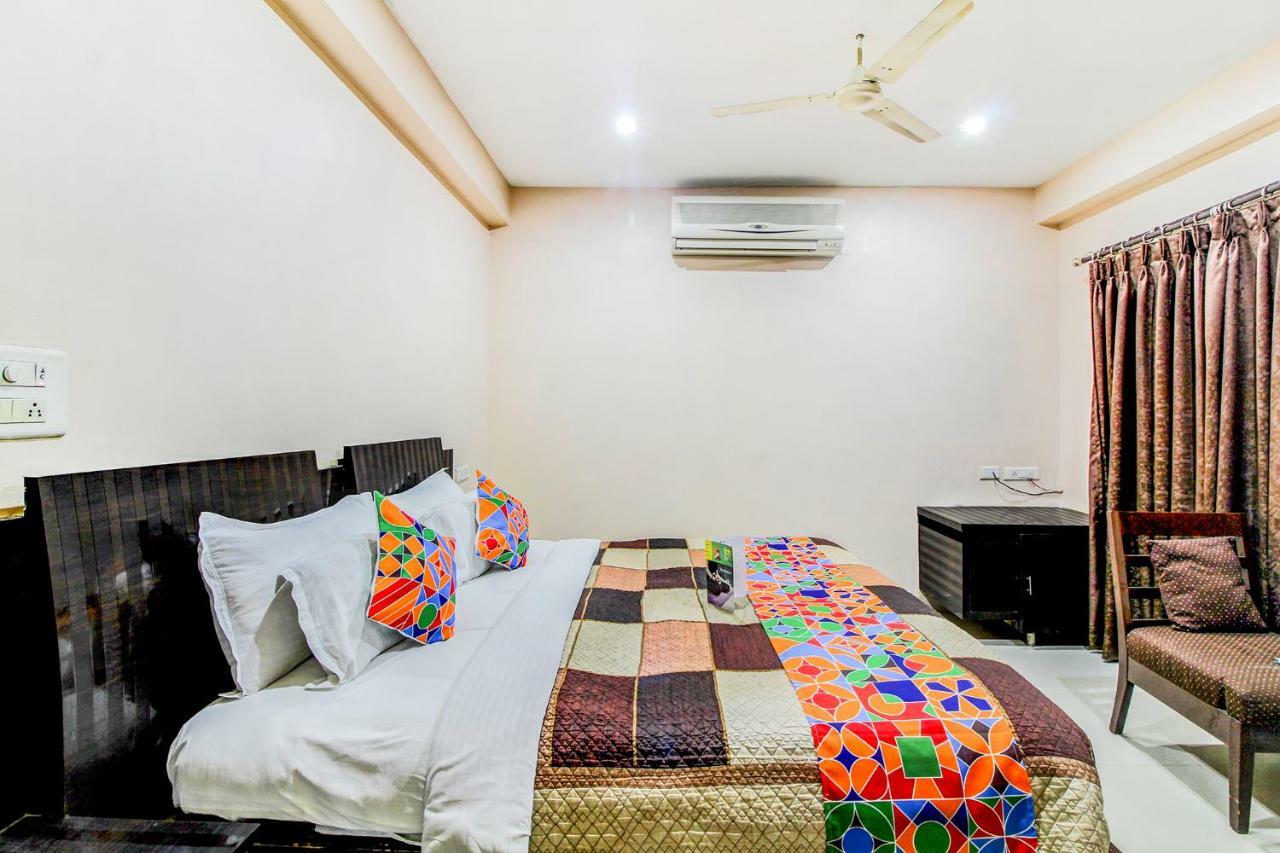 Fabexpress Tourist Plaza Hyderabad Ngoại thất bức ảnh